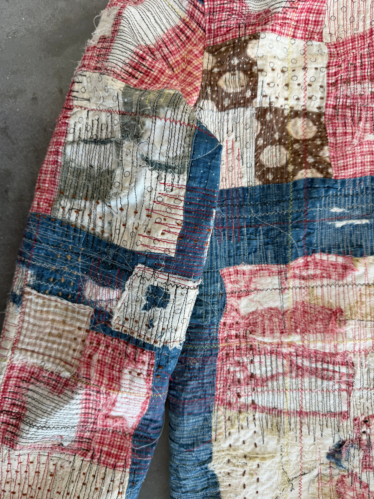 [RE:VIVE] Early 20th Century Quilt Chore Coat